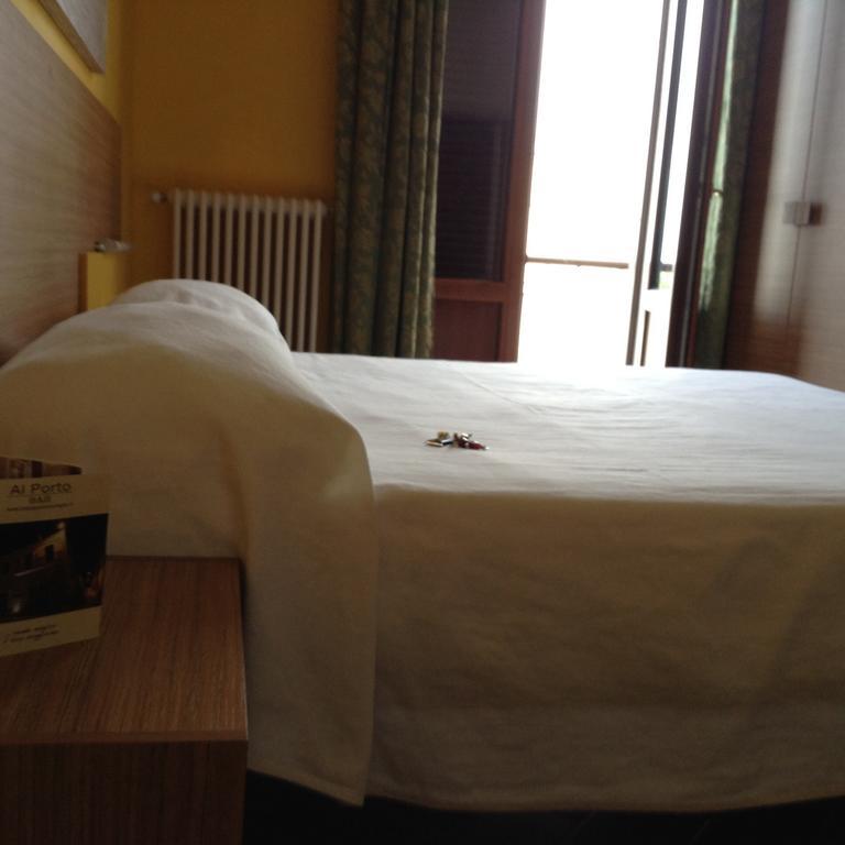 ביצ'לייה B&B Al Porto חדר תמונה